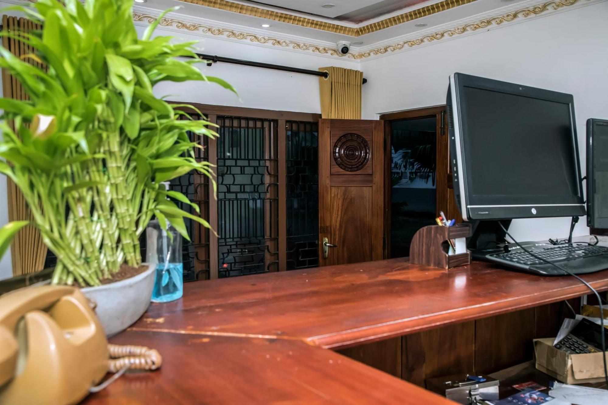 Golden Star Guest House Джафна Екстериор снимка